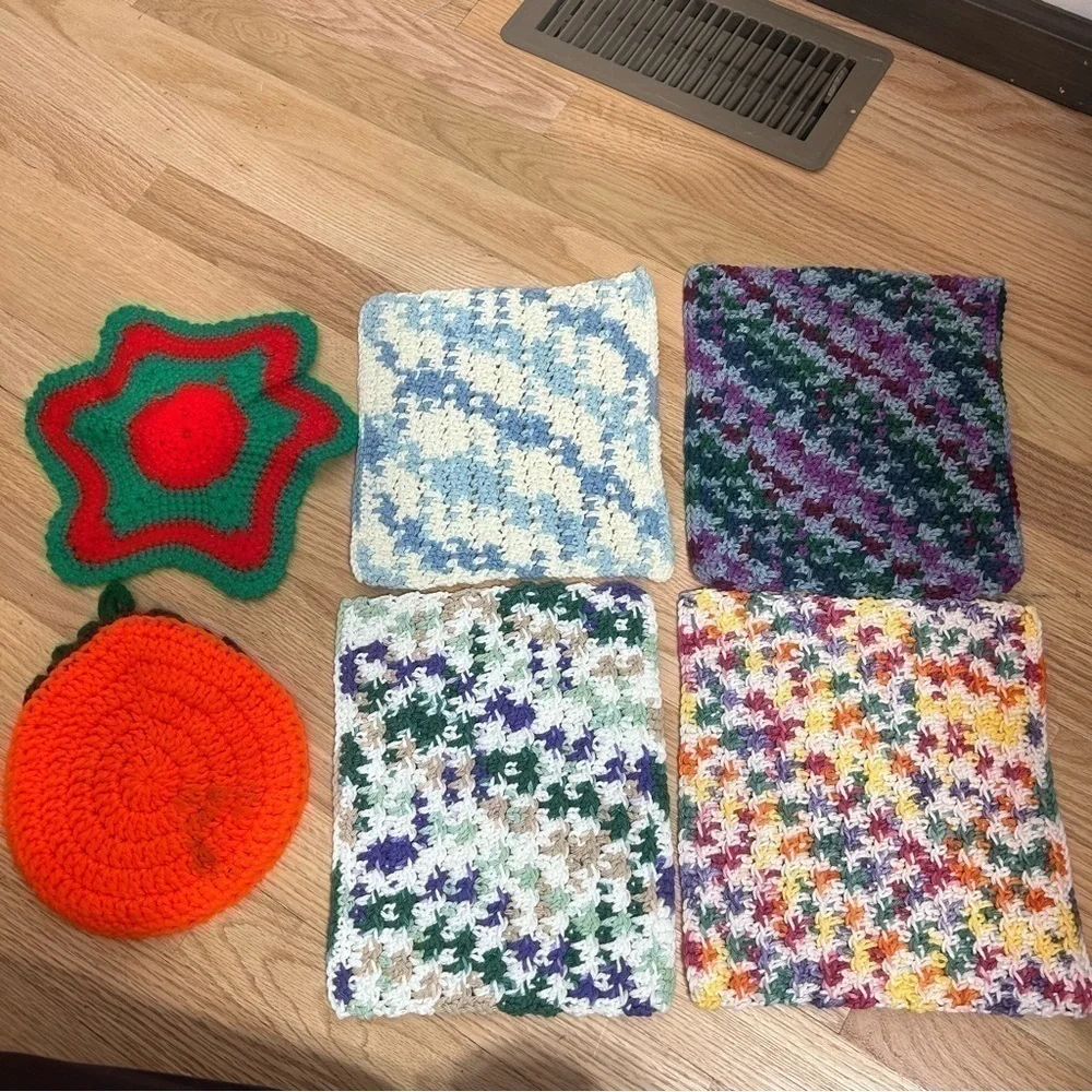 Handmade Vintage Crochet Pot Holders Doilies Colorful Pumpkin Kitchen Home